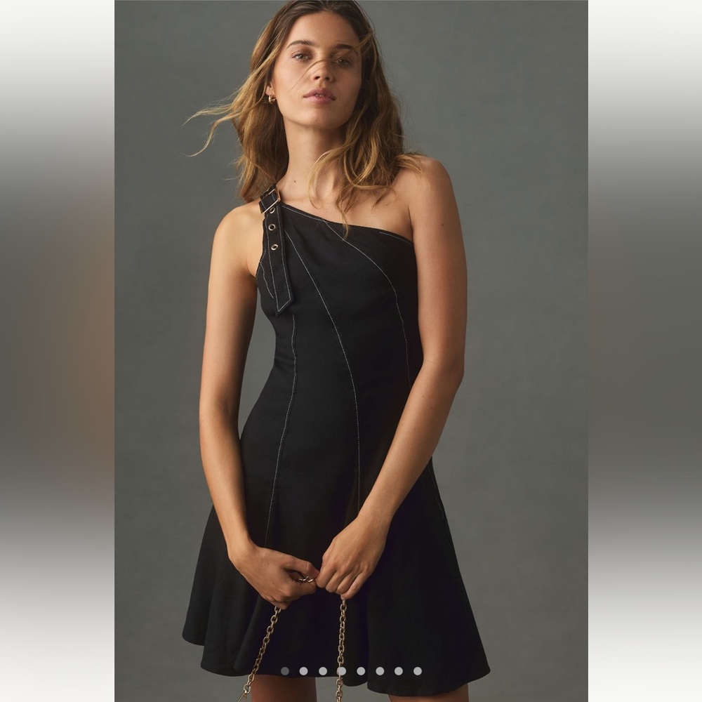 Chic One-Shoulder Black Dress